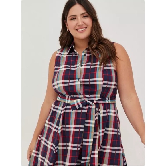 Torrid Poplin Collared plaid Shirt Dress - Picture 2 of 9